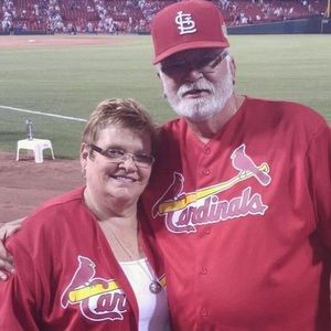 Meet your Posher, Laurie